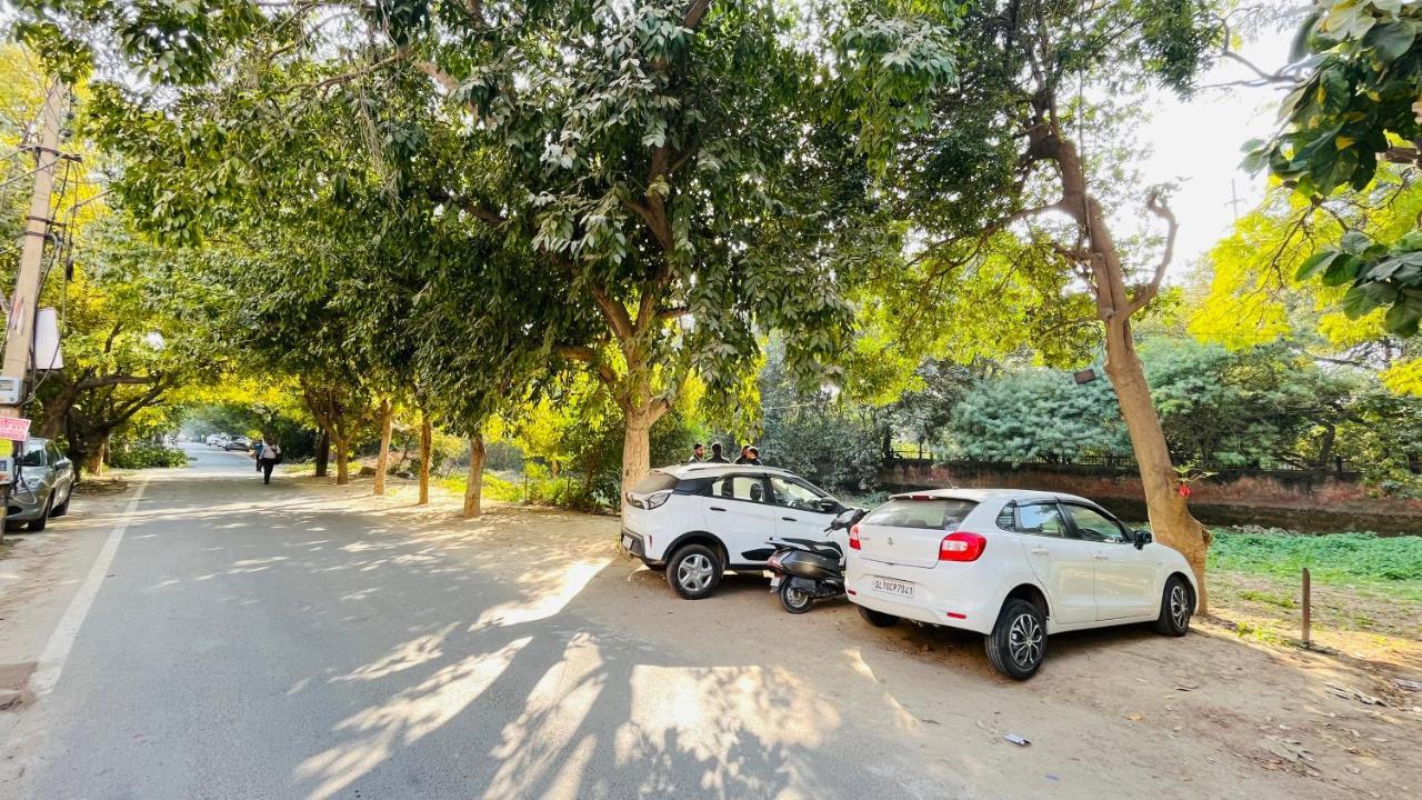 Hotel Starline Sector 28 Gurgaon Eksteriør billede