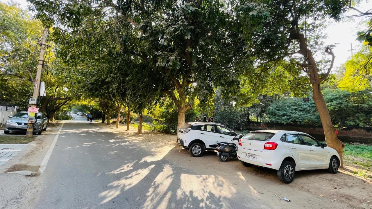 Hotel Starline Sector 28 Gurgaon Eksteriør billede